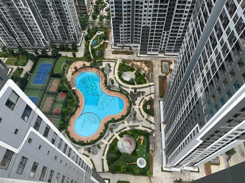 Tôi chủ nhà muốn bán studio 33,9m2 tòa gs1 full nt đẹp  đang cho thuê 8,5tr  vinhomes smart city