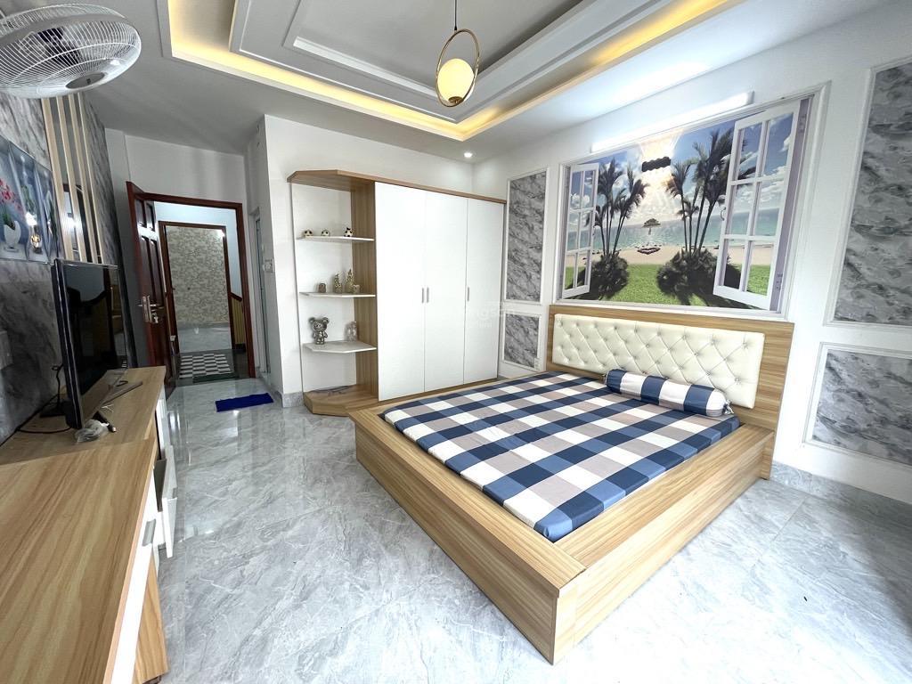 Hẻm xe hơi, 5 tầng btct, tặng full nội thất chủ ngợp bank