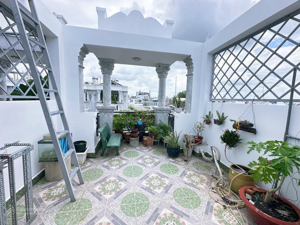 Hẻm xe hơi, 5 tầng btct, tặng full nội thất chủ ngợp bank