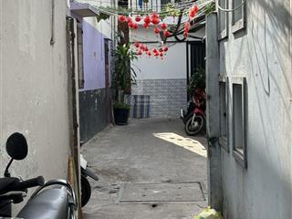 Nhà chính chủ để trống 1 trệt 1 lầu chứng nhận 33,3m sử dụng 66,6m...bán 4 tỷ (tl)