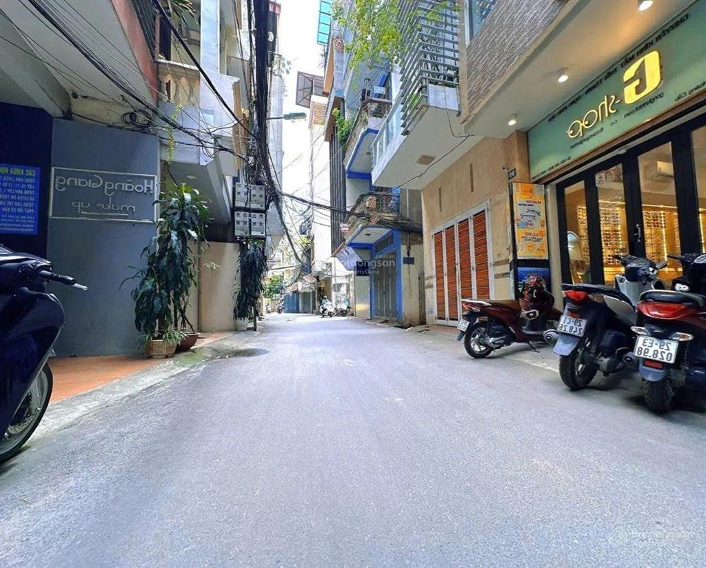 Bán nhà phố hoàng cầu đống đa, 50m2, 5 tầng, ô tô tránh, kinh doanh, giá 17 tỷ