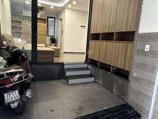 3 bước ra mặt phố tam trinh  ngõ thông  thang máy  oto đỗ gần