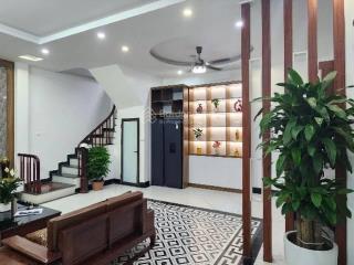 Bán nhà ngô quyền, hà đông 45m2 giá 9.x tỷ nhà đẹp, khu quân đội