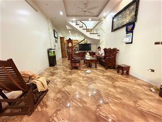 Siêu phẩm dân xây,nhà đẹp ở ngay ,ngõ ôtô, 30m ra phố ngô quyền hà đông 68m 12,4 tỷ tặng nội thất