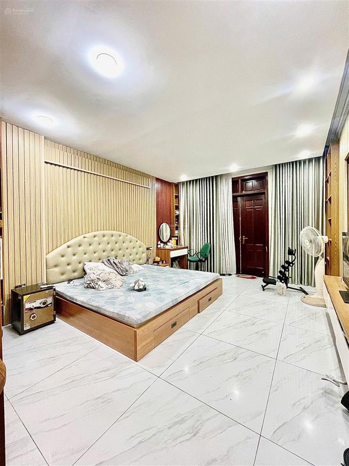 Siêu phẩm dân xây,nhà đẹp ở ngay ,ngõ ôtô, 30m ra phố ngô quyền hà đông 68m 12,4 tỷ tặng nội thất