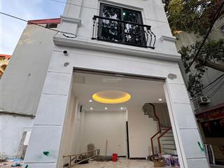 Cần bán gấp nhà mới tinh 5 tầng  30m2  hơn 5 tỷ  ngõ ô tô.