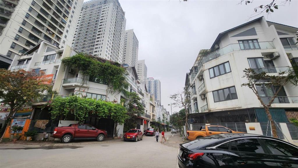 Bán gấp biệt thự 5 tầng phố lê quang đạo, đại mỗ, nam từ liêm, hn. dt 100m2, mt 7m, giá nhỉnh 30 tỷ