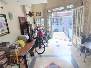 Bán gấp nhà góc 2 mặt tiền 5 tầng đa năng sát lạc long quân kề đầm sen