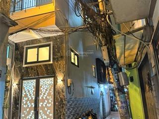 Nhà lô góc  bình tiên quận 6  3 tầng  2pn 2wc  không có căn thứ hai