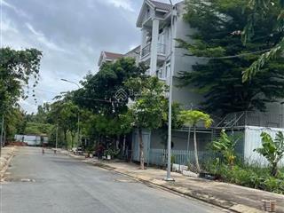 Hàng nóng!!!!! đất ngay bênh viện đa khoa nhà bè chỉ 1,15 tỷ/145m2. shr,đất full thổ cư