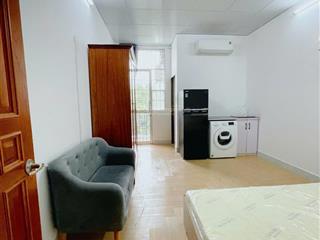 Chính chủ cho thuê căn studio ban công ngay nguyễn hữu cảnh