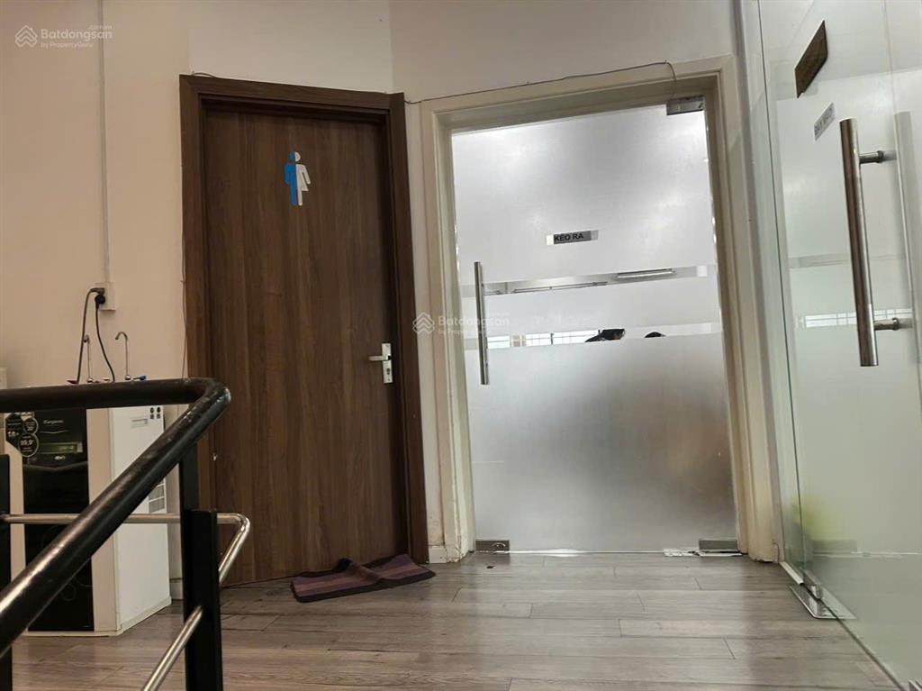 Cho thuê  nhà nguyên căn  mặt tiền đường nguyễn văn trỗi (phú nhuận) 8 mét  hh 1 tháng