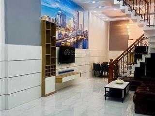 Oto ngủ trong nhà  đường vào 8m  dtsd 144m2  ngay hương lộ 2