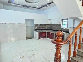 Nhà mặt tiền  giá hẻm  đs11  công nhận 95m2  chưa tới 6t