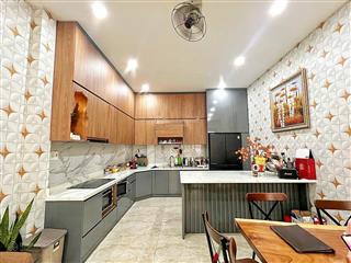 Bán nhà mặt tiền kinh doanh  nở hậu  xe hơi ngủ trong nhà  huỳnh tấn phát  quận 7