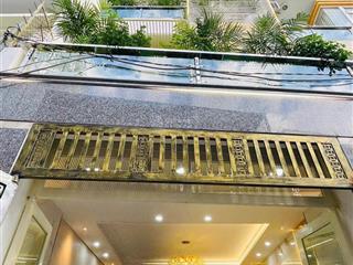 Chủ đi định cư bán gấp nhà 3 tỷ 250 62m2 đường cmt8 p12 quận 10 hcm