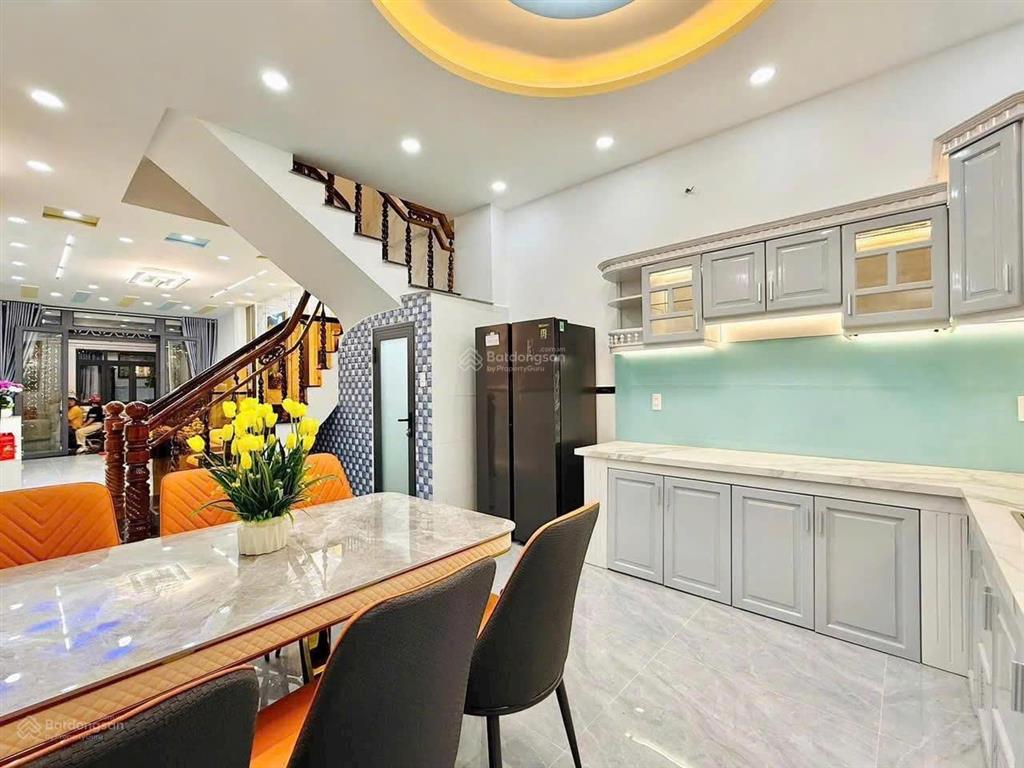 Chủ chuyển chỗ ở cần bán gấp 49,9m2 giá 3 tỷ 650 đường phan huy ích p14 gò vấp tphcm