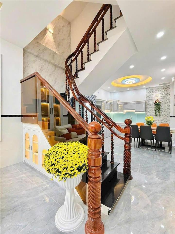 Chủ chuyển chỗ ở cần bán gấp 49,9m2 giá 3 tỷ 650 đường phan huy ích p14 gò vấp tphcm