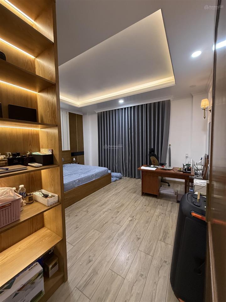 Chính chủ bán nhà siêu phẩm 4 tầng view sông hướng đông nam