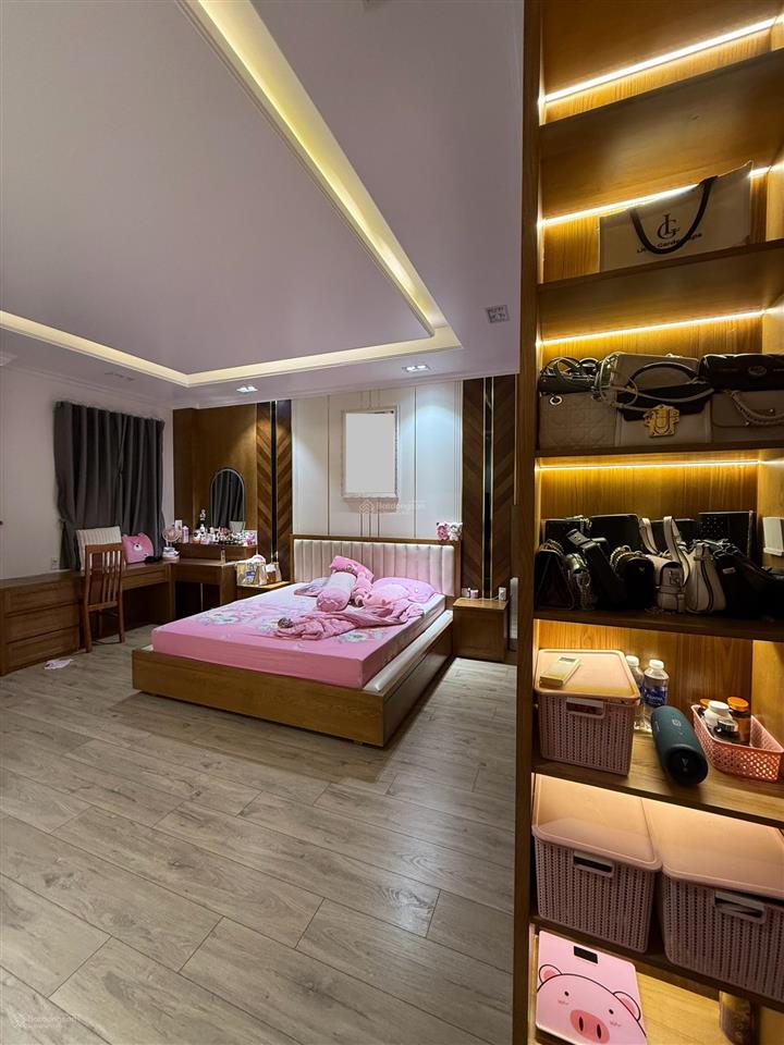 Chính chủ bán nhà siêu phẩm 4 tầng view sông hướng đông nam