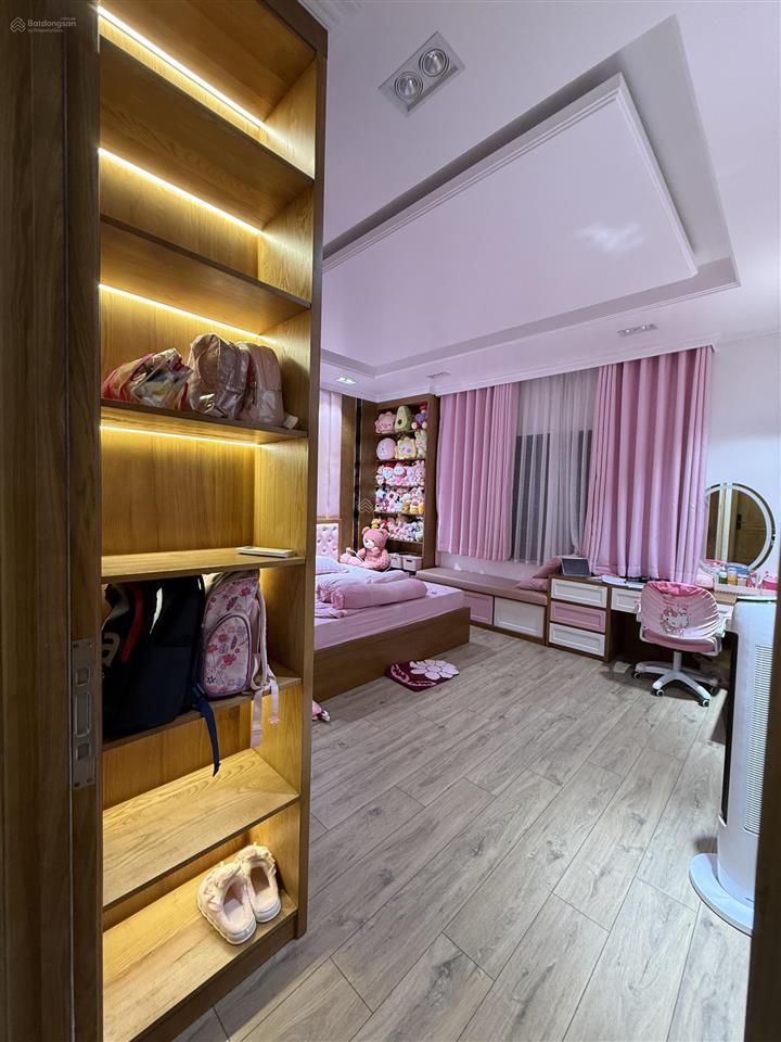 Chính chủ bán nhà siêu phẩm 4 tầng view sông hướng đông nam