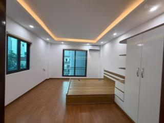 Chính chủ cho thuê nhà an trai, 5 tầng 3 pn, mới tinh, full đồ 10 triệu, ôtô đỗ cửa, bãi xe sát nhà