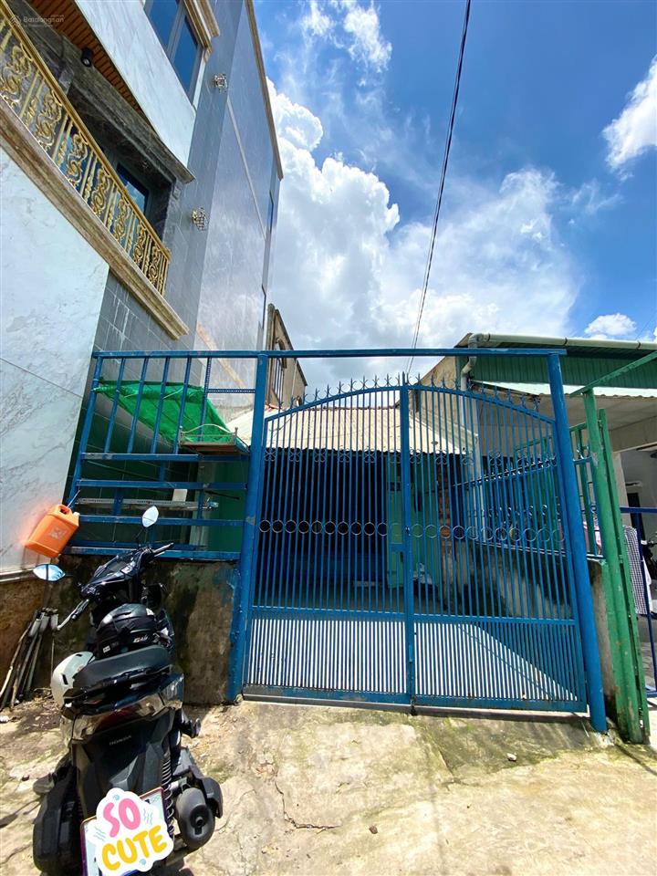 Chỉ 5.65 tỷ có ngay nhà 81.1m² hiếm có ngay lê văn việt, q9, vị trí siêu tiện lợi