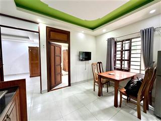 Cho thuê căn hộ 2pn tại xô viết nghệ tĩnh, 10,8 triệu, 55m2 cửa sổ thang máy