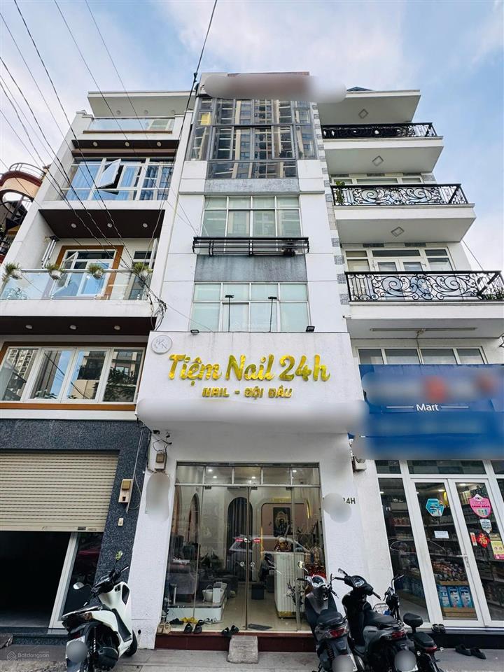 Mặt tiền huỳnh văn bánh 180m2, 5 tầng dòng tiền 35tr/th giảm còn 9,4 tỷ