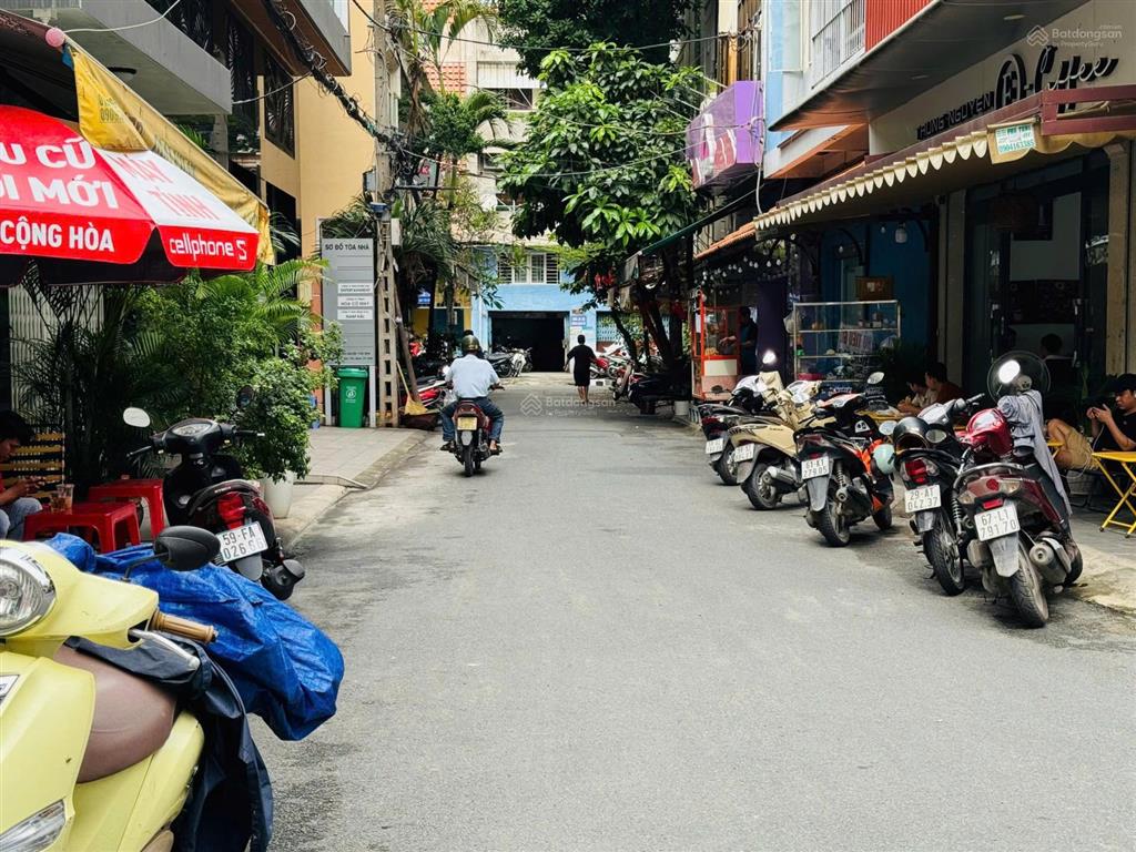 Bán nhà 1216/10 trường sa phú nhuận, 180m2 sàn, hẻm 8m khai thác tho thuê 25tr/th