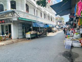 Siêu phẩm ngay cạnh cầu vượt hải thành dương kinh  diện tích 81m2 ngang 4,5m vuông vắn