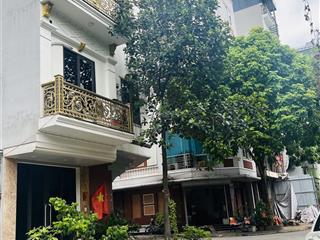 Lô góc vàng, vỉa hè rộng, ô tô tránh, 35m2 giá chỉ hơn 9 tỷ! vị trí siêu hiếm, kinh doanh mọi loại