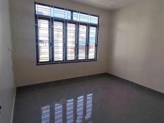 Bán nhà mặt phố đỗ chính, 6,8 tỷ, 40m2, ngang 4m,có thang máy,vỉa hè 3m,lòng đường 9m