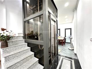 Cần tiền bán gấp nhà khu vực vip quận cầu giấy ba bước ra mặt phố nguyễn thị định, ô tô đỗ cửa