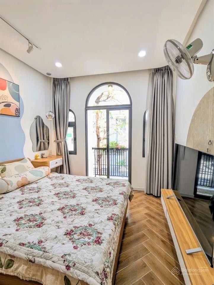 Ngay ngã ba lê đức thọ  đường số 59  chỉ hơn 4 tỷ