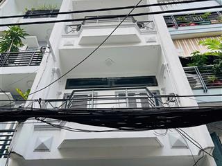 Ngang gần 5m, sát mặt tiền 4 tầng 3 pn chỉ nhỉnh 5tỷ