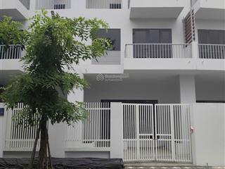 Biệt thự liên kề mới bàn giao  giá tốt  chủ thiện chí bán