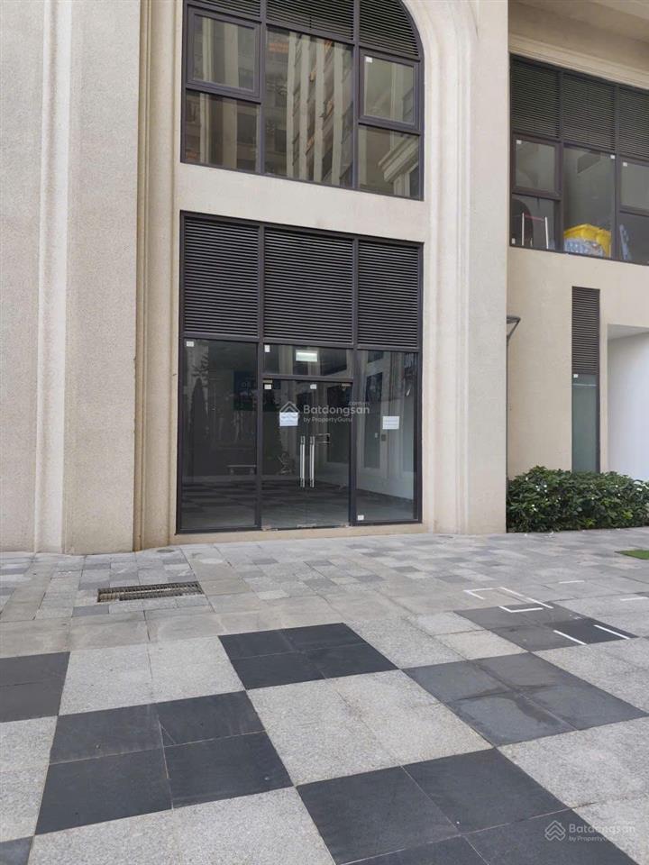 Cho thuê shophouse chân đế chung cư moonlight  giá mềm!