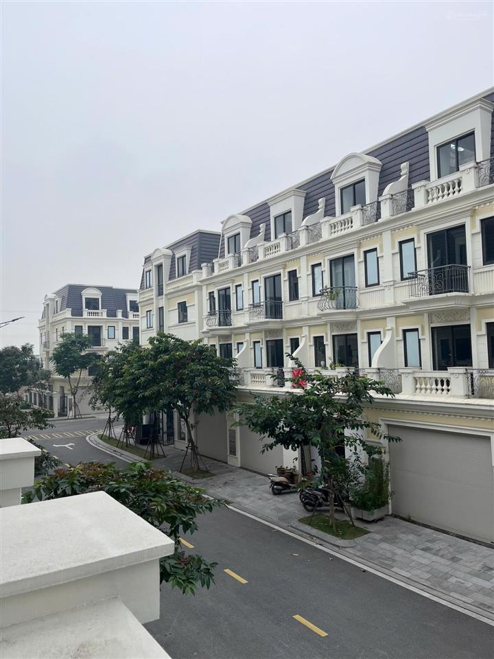 Biệt thự liền kề thô cho thuê làm văn phòng/ showroom/hộ gia đình tại an lạc green symphony