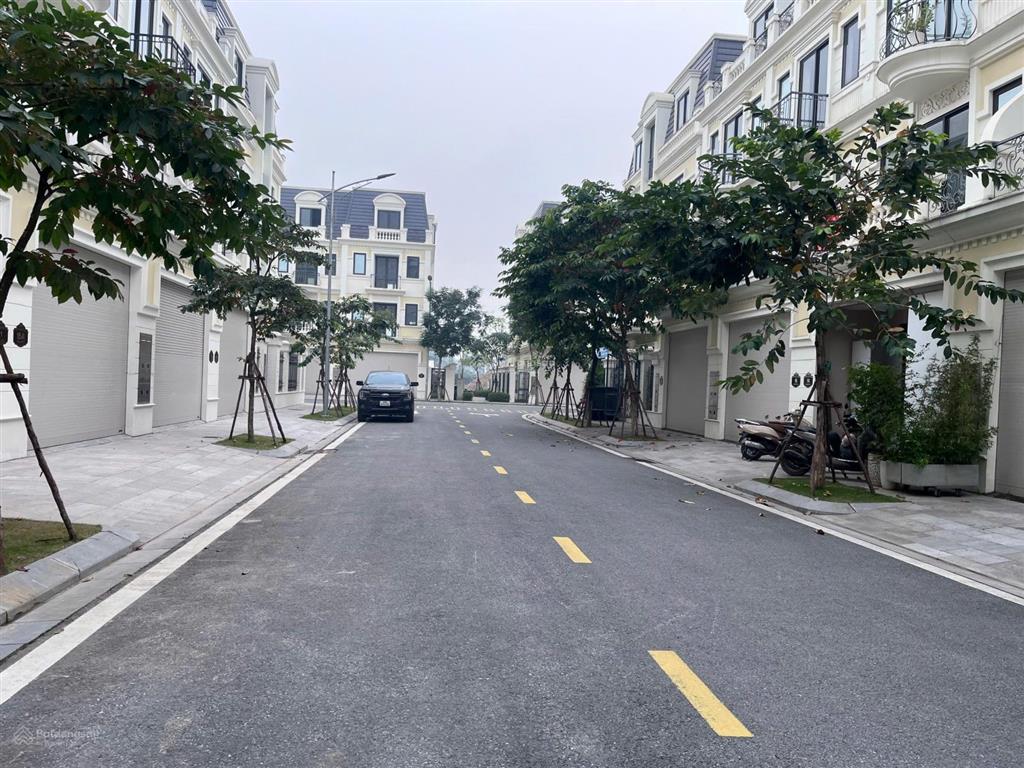 Biệt thự liền kề thô cho thuê làm văn phòng/ showroom/hộ gia đình tại an lạc green symphony