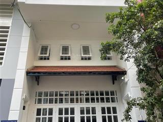 Bán chdv, 60m2, 6 phòng, đường lê văn sỹ, quận 3