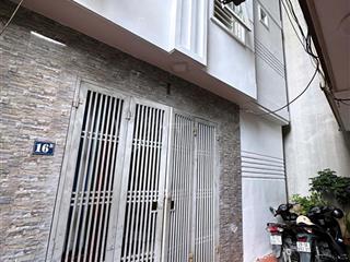 Cho thuê nhà nguyên căn 31m² x 4 tầng,mt 6m tại ngõ 467 lĩnh nam, hoàng mai, hà nội với giá 8 triệu