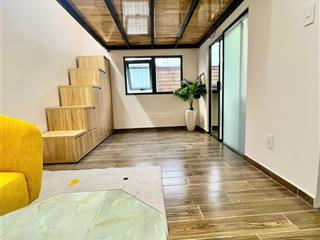 Căn hộ full nội thất view đẹp, ban công rộng phú nhuận