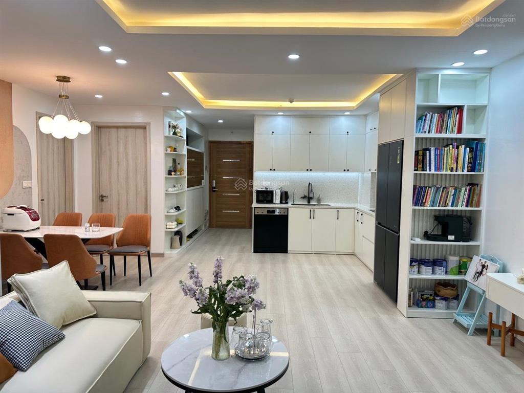 Anh trung cần bán gấp căn hộ the garden hills 89m2, 3pn. view thoáng đẹp, đầy đủ nội thất