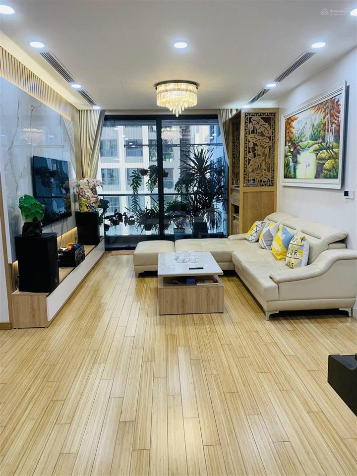 Chính chủ cần bán gấp trong tháng căn hộ the zei 92m2 2pn, view thoáng đẹp. giá công khai 8,7 tỷ