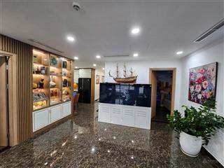 Chính chủ cần bán nhanh căn hộ 3pn 95m2 chung cư golden park, view đẹp. giá công khai 9 tỷ