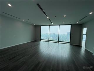 Cho thuê ch 106m2 nội thất cơ bản, có slot oto tầng cao view thoáng chung cư the nine