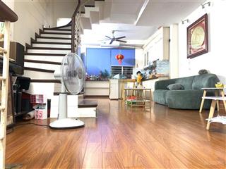 Nhà hiếm ! siêu phẩm quan nhân vị trí vip, 1 nhà ra ô tô tránh, 45m x 5 tầng, 10 tỷ thương lượng !!