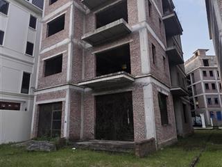 Bán biệt thự hoài đức, khu quan chức ở, 2 mặt đường ô tô tránh, view hồ rất hiếm, 354m2, 69tỷ