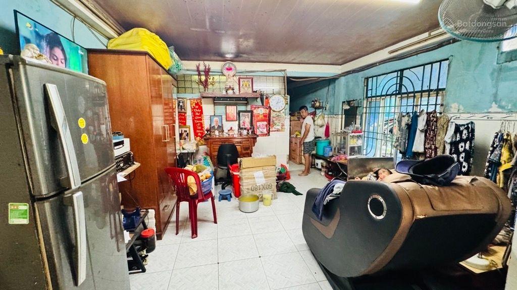 Nhà cấp 4 tiện xây mới, quận 6  hậu giang, 2 tầng, hẻm 5m, 4,5x18m, chỉ 7.x tỷ